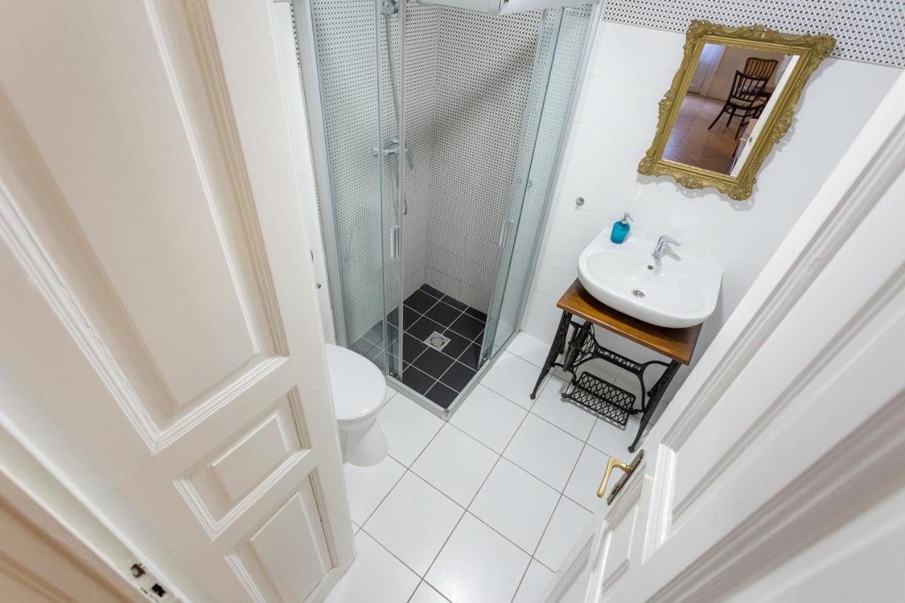 A10 Budapest Center Aparthotel エクステリア 写真