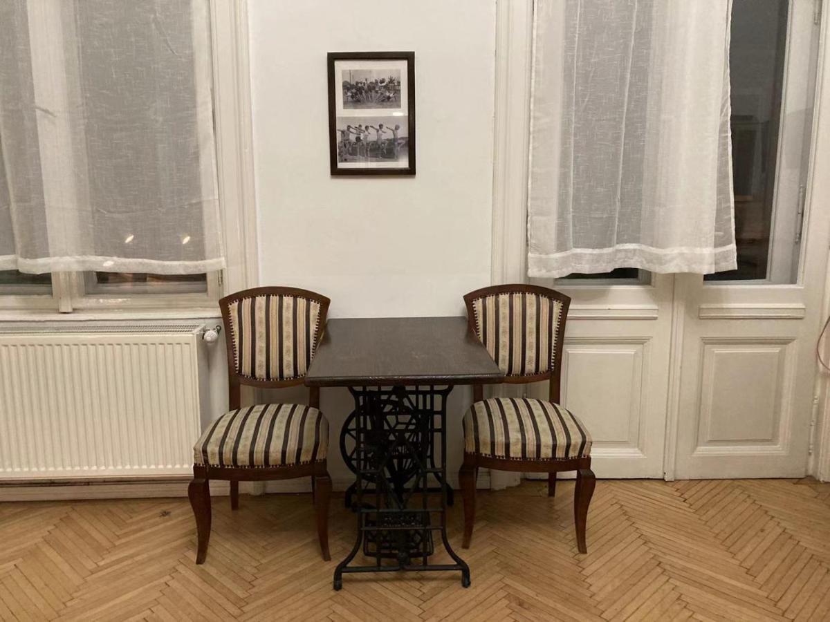 A10 Budapest Center Aparthotel エクステリア 写真